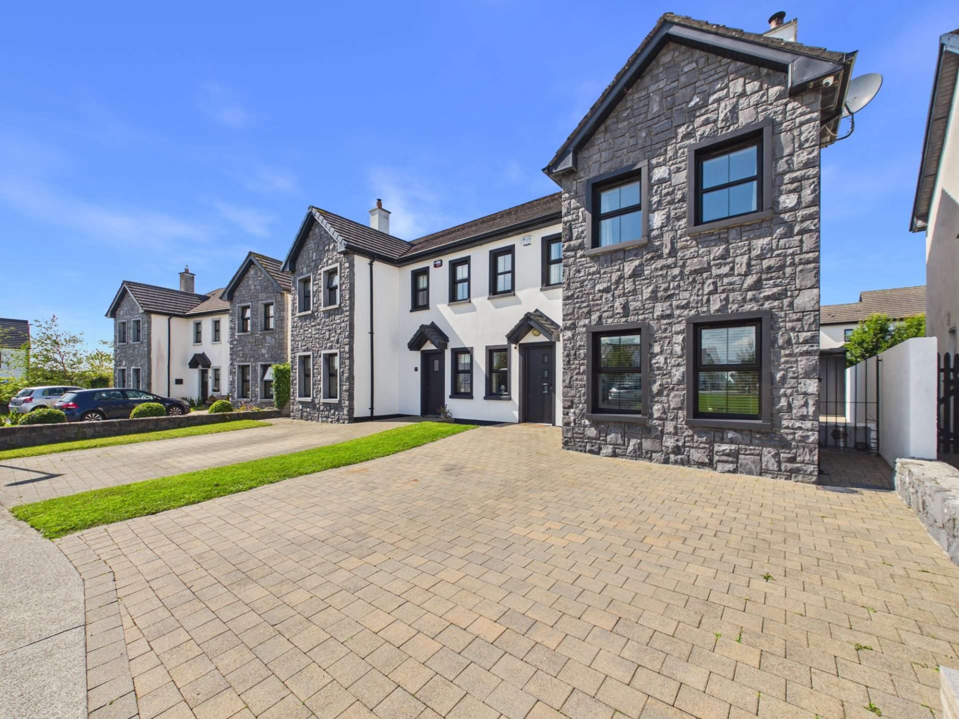 8 Cluain Na Cathrach, Athenry, Co. Galway, H65 YV48